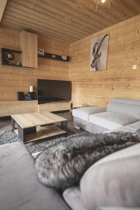 فيلا Gite Jura Mina Chalet Au Milieu De La Nature Ney المظهر الخارجي الصورة